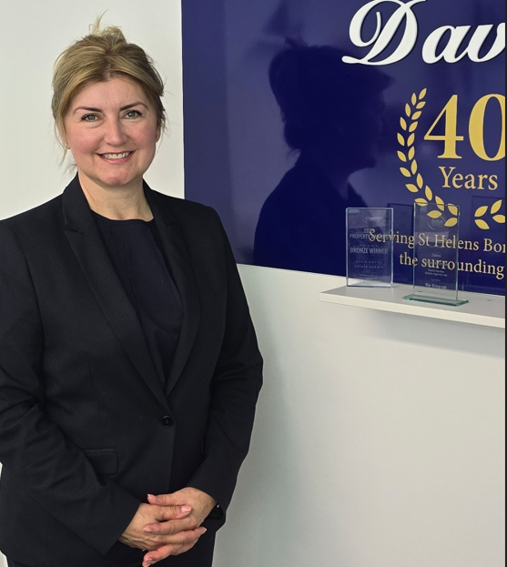 Paula Davies